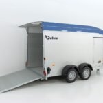 Debon Kofferanhänger Roadster Alu C700 179×378 H201 2,6t|Alu|Polybug|Tür|blau-Neu