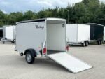 Debon C255 V2 Wabenkern 750kg Kofferanhänger Schwarz Grau mit Seitentür Cheval Liberté – Bild 5